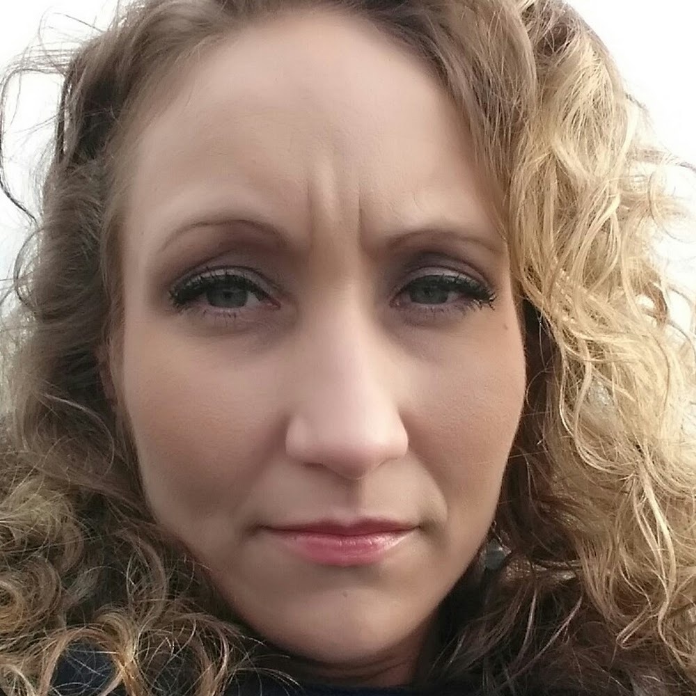 Meet your Posher, Nora